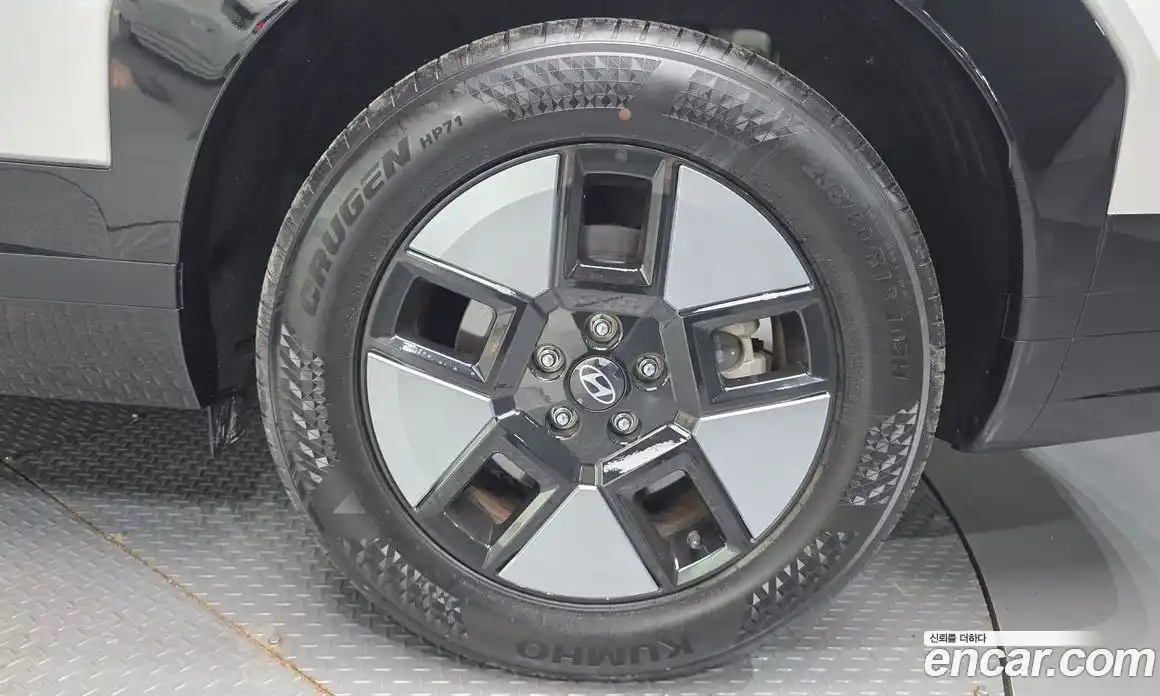 Hyundai Santa Fe 2024 1.6 автомат (гидро), фото 7
