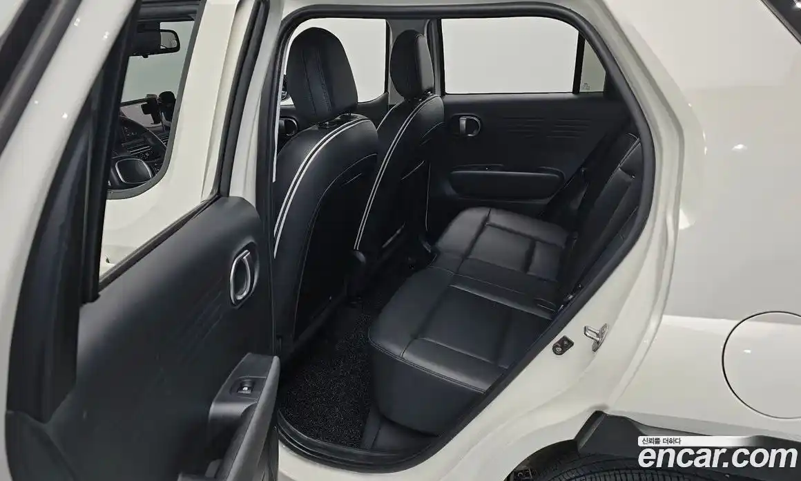 Hyundai Casper 2023 1.0 автомат (гидро), фото 17