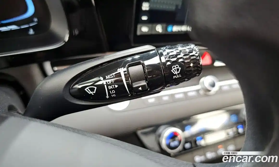 Hyundai Avante 2023 1.6 автомат (гидро), фото 18