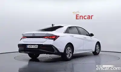 Hyundai Avante 2023 1.6 автомат (гидро), миниатюра 2