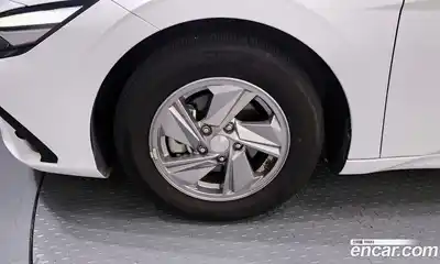 Hyundai Avante 2023 1.6 автомат (гидро), миниатюра 5
