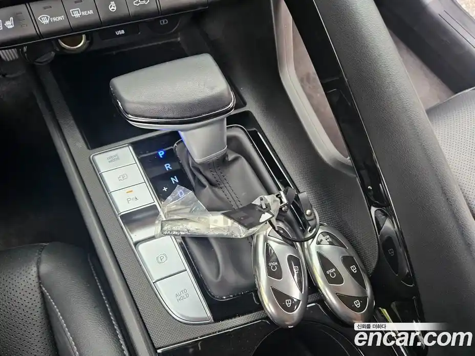 Hyundai Avante 2023 1.6 автомат (гидро), фото 14