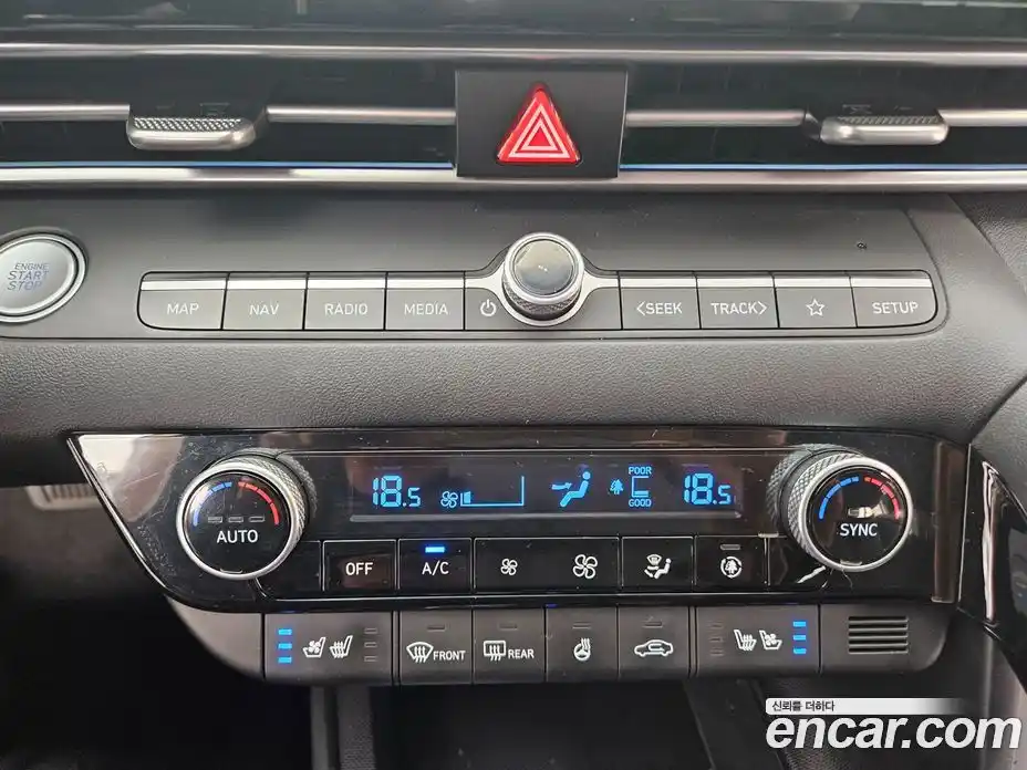 Hyundai Avante 2023 1.6 автомат (гидро), фото 17