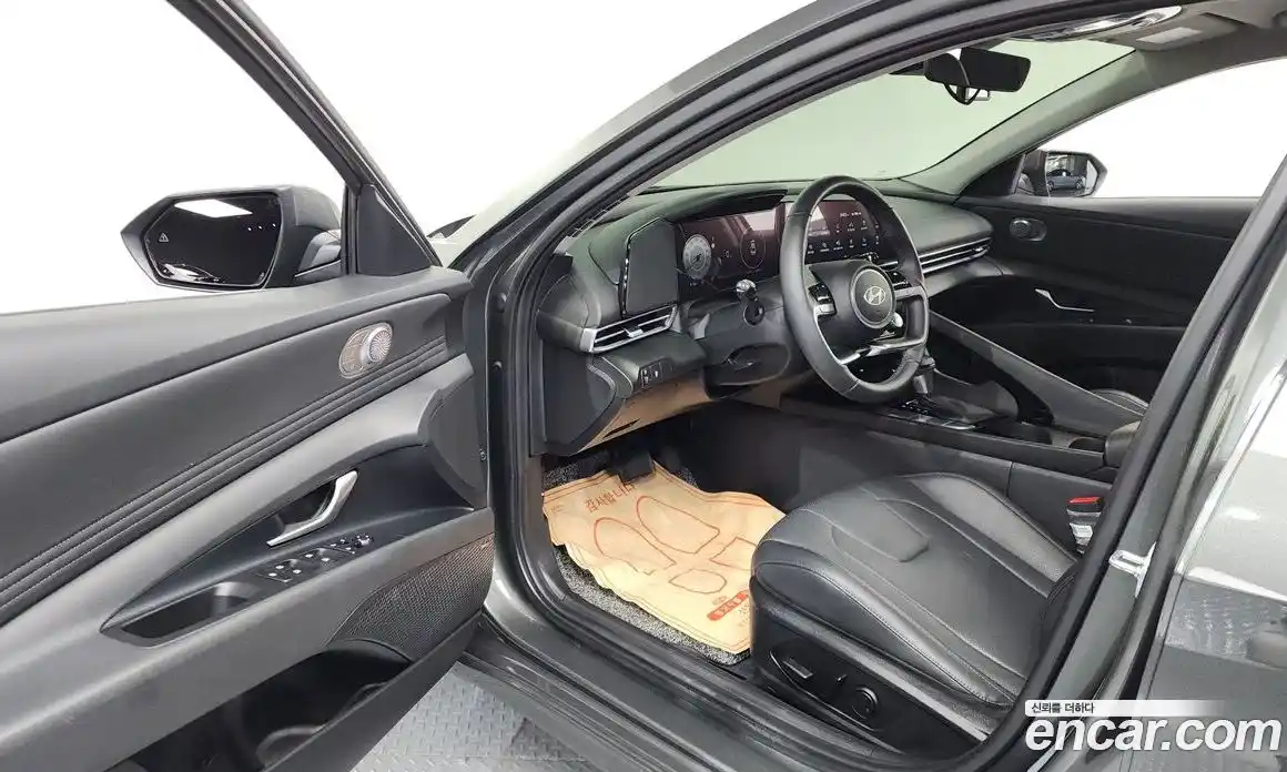 Hyundai Avante 2024 1.6 автомат (гидро), фото 13