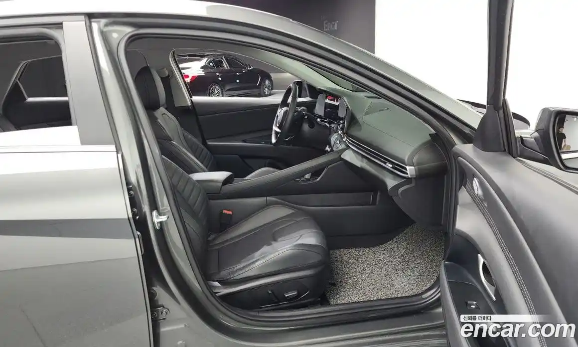 Hyundai Avante 2024 1.6 автомат (гидро), фото 16