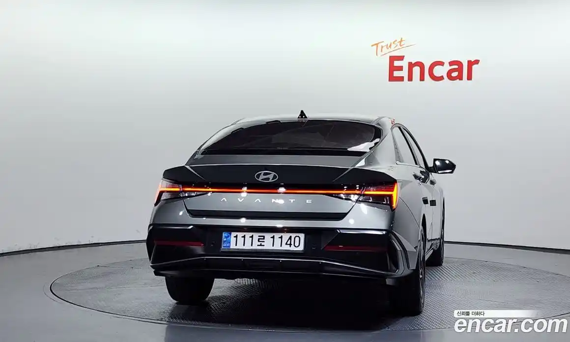 Hyundai Avante 2024 1.6 автомат (гидро), фото 4