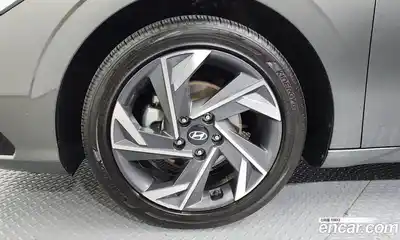 Hyundai Avante 2024 1.6 автомат (гидро), миниатюра 5