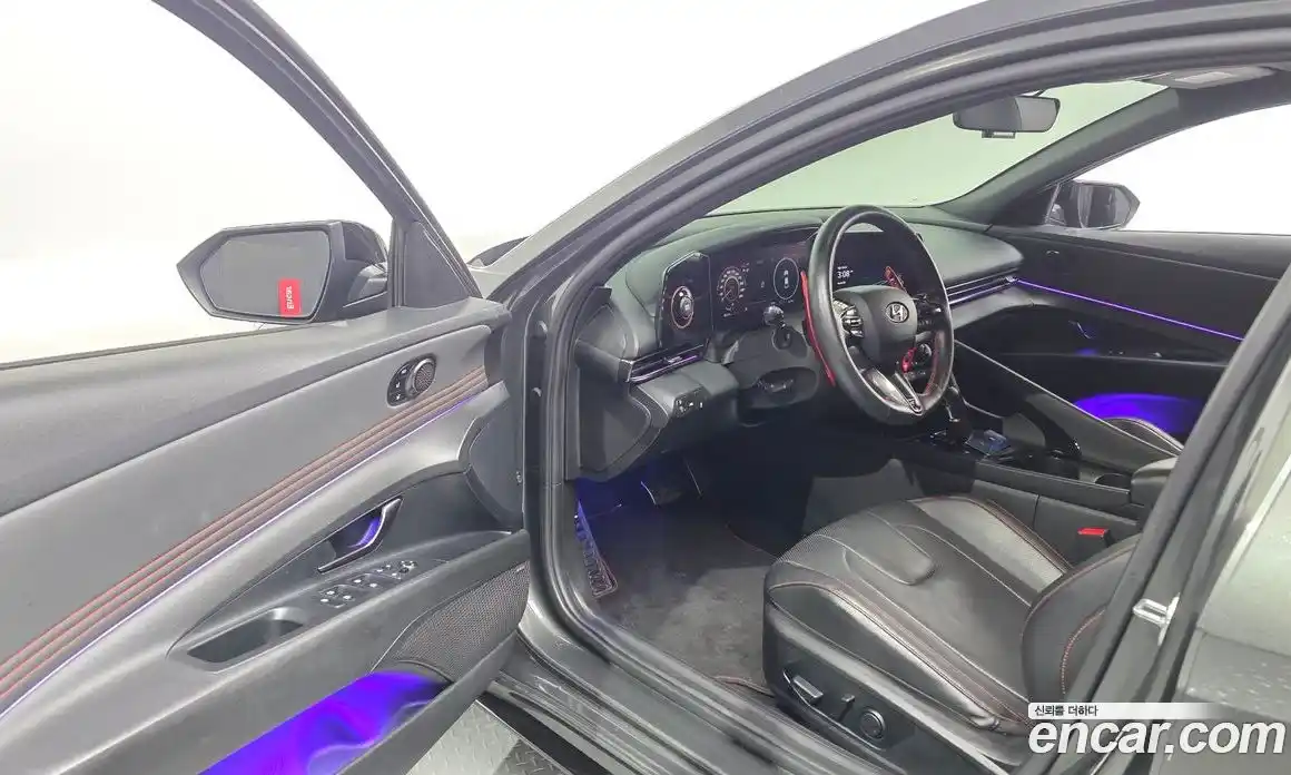 Hyundai Avante 2021 1.6 автомат (гидро), фото 13