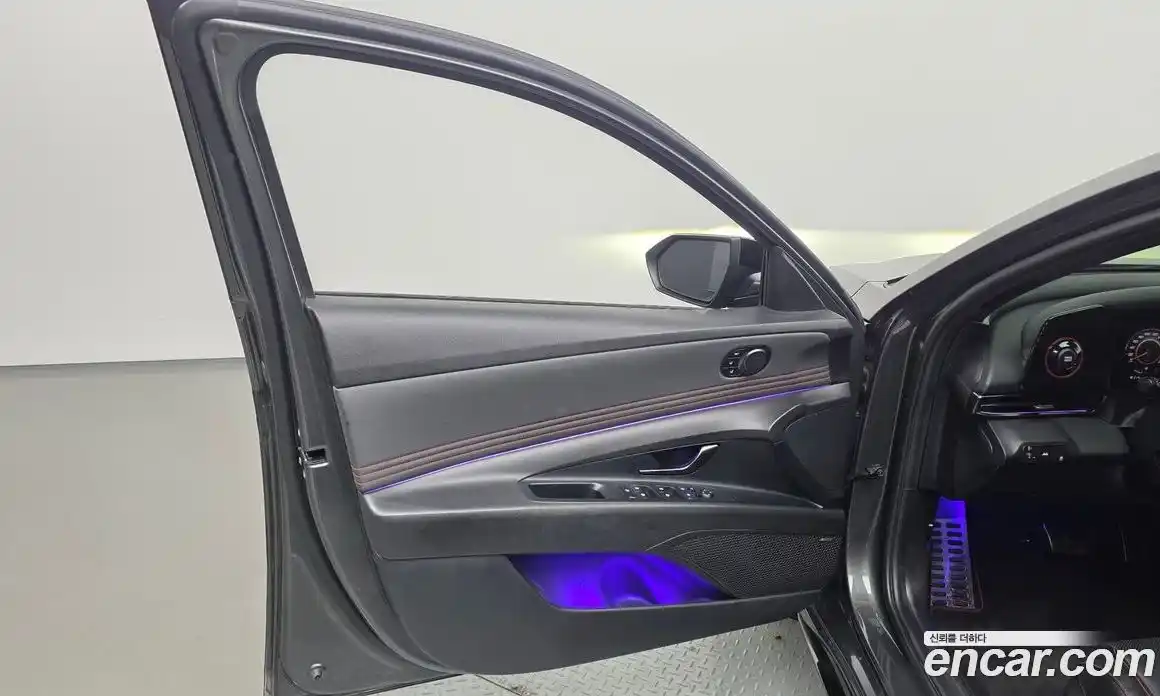 Hyundai Avante 2021 1.6 автомат (гидро), фото 14