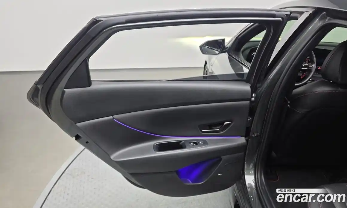 Hyundai Avante 2021 1.6 автомат (гидро), фото 15