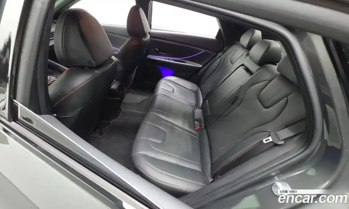 Hyundai Avante 2021 1.6 автомат (гидро), фото 16