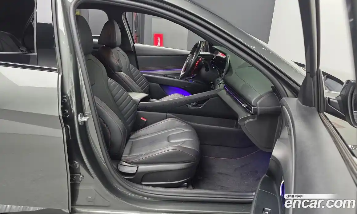 Hyundai Avante 2021 1.6 автомат (гидро), фото 17