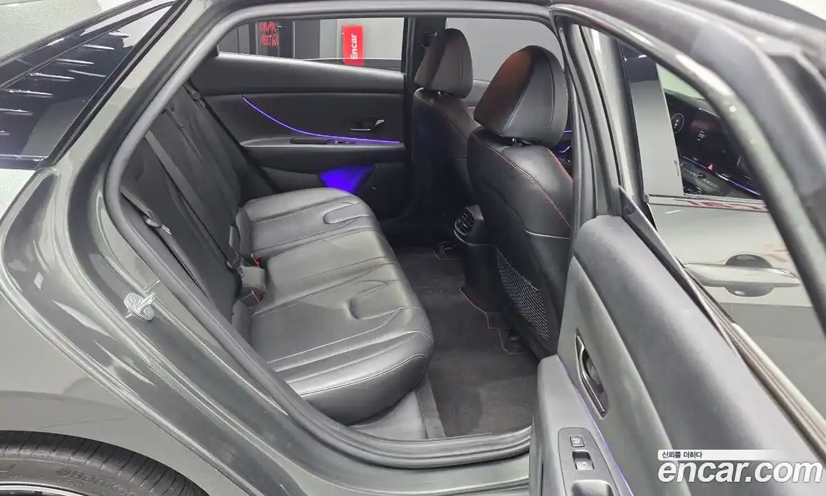 Hyundai Avante 2021 1.6 автомат (гидро), фото 18