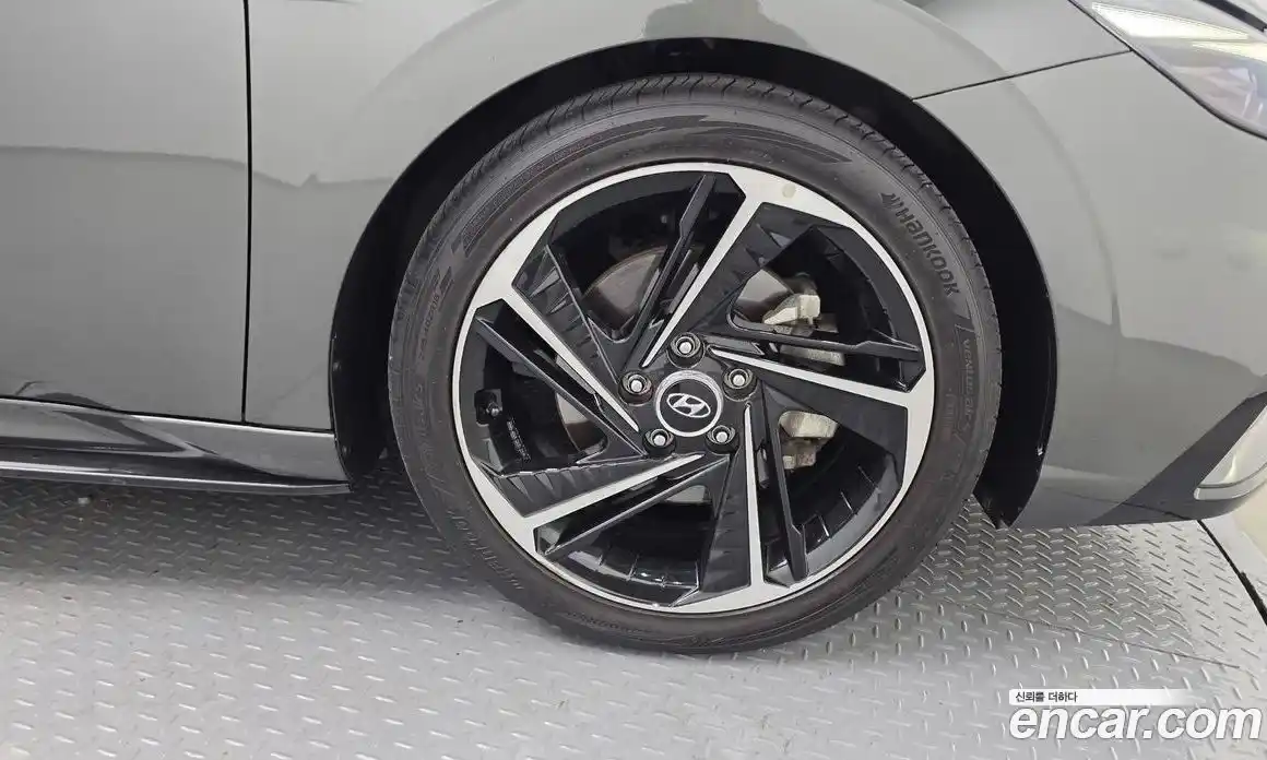 Hyundai Avante 2021 1.6 автомат (гидро), фото 7