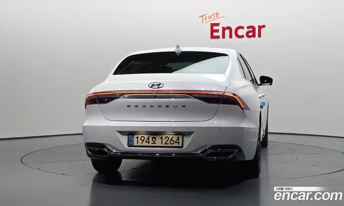 Hyundai Grandeur 2022 2.4 автомат (гидро), фото 4