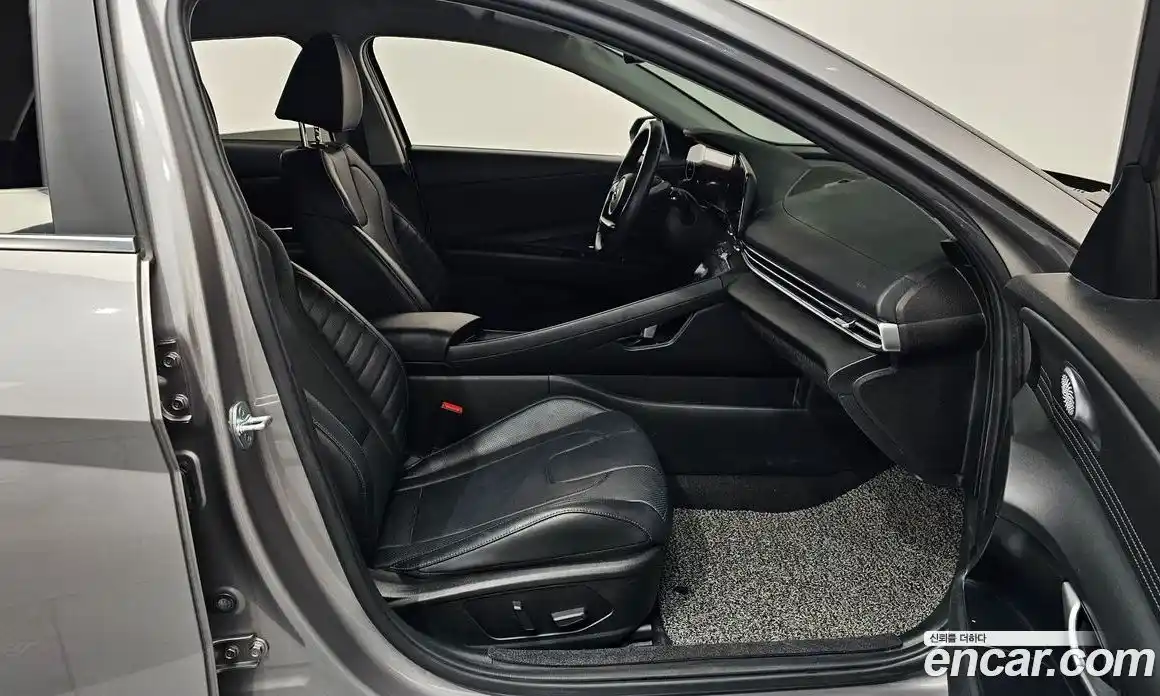 Hyundai Avante 2022 1.6 автомат (гидро), фото 16