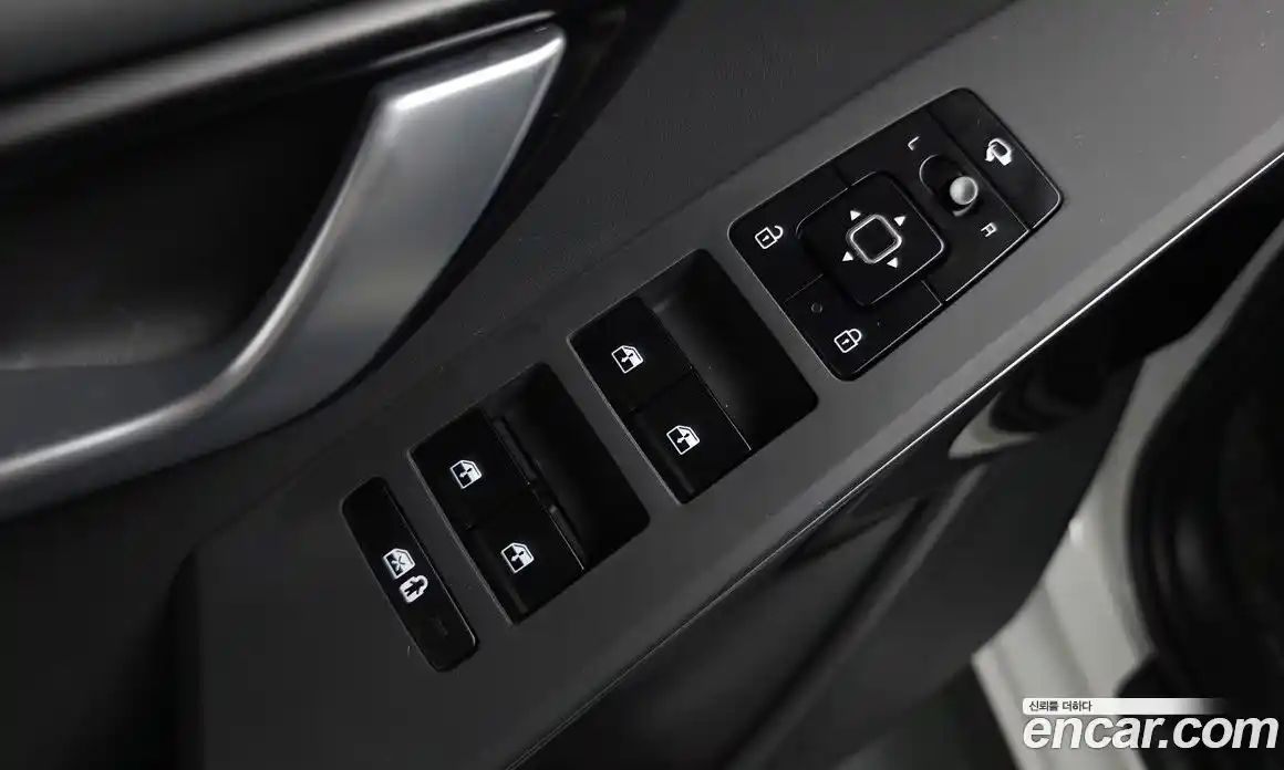 Kia Niro 2025 1.6 автомат (гидро), фото 27