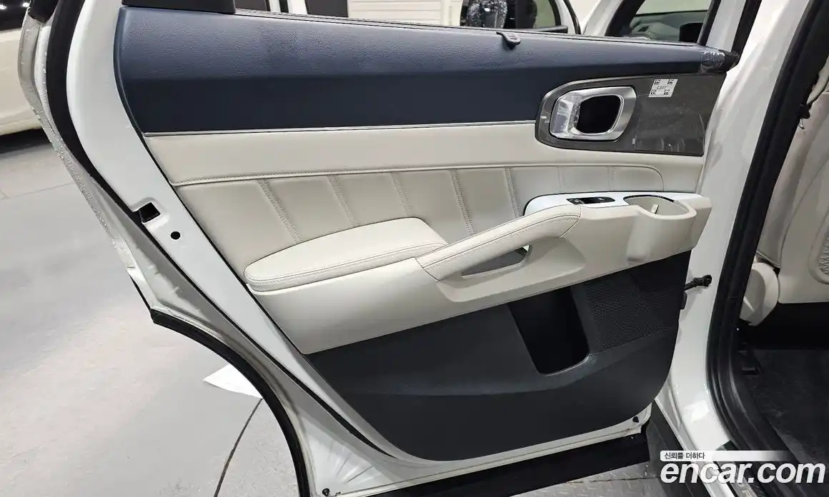 Kia Sorento 2024 1.6 автомат (гидро), фото 15