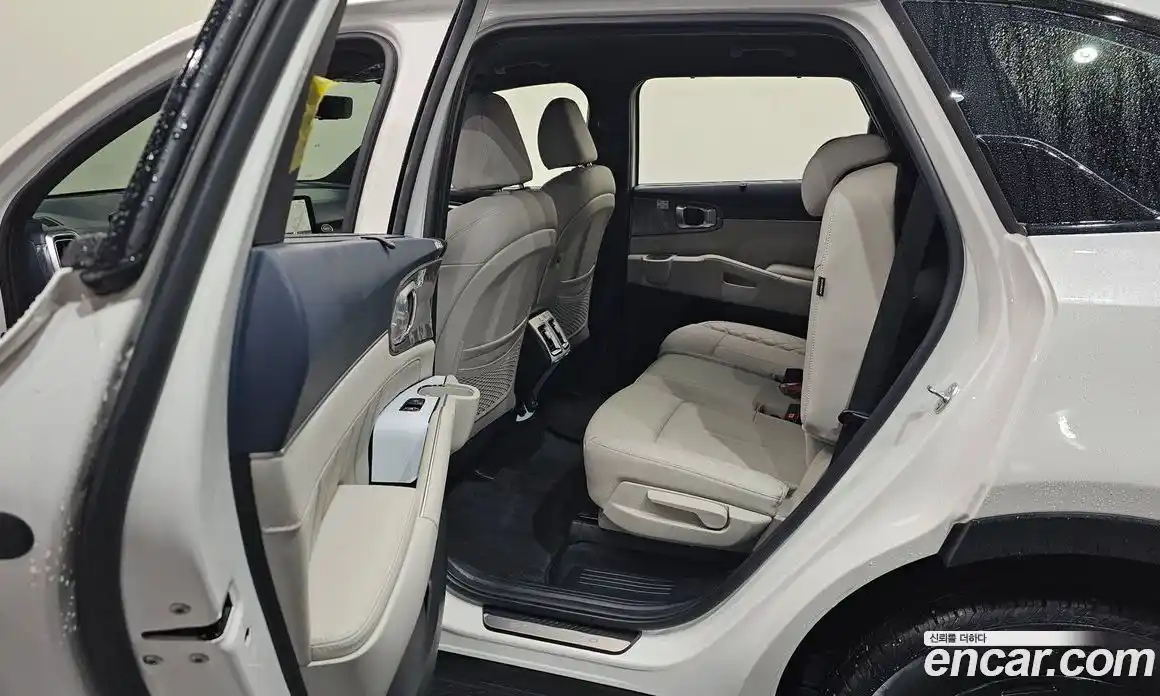 Kia Sorento 2024 1.6 автомат (гидро), фото 16