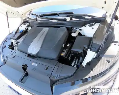 Kia EV6 2024 автомат (гидро), миниатюра 6