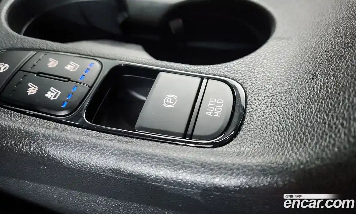 Kia Niro 2021 1.6 автомат (гидро), фото 23