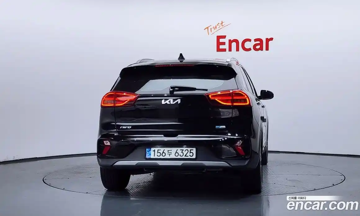 Kia Niro 2021 1.6 автомат (гидро), фото 3