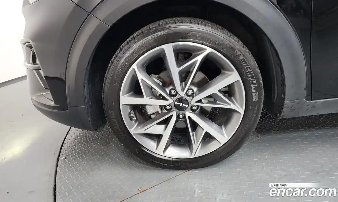 Kia Niro 2021 1.6 автомат (гидро), фото 4