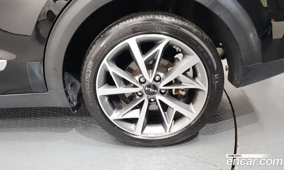 Kia Niro 2021 1.6 автомат (гидро), фото 6