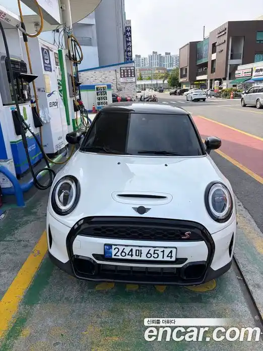 Mini Cooper 2023 2.0 автомат (гидро), фото 5