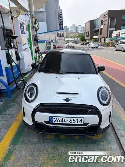 Mini Cooper 2023 2.0 автомат (гидро), миниатюра 5