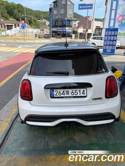 Mini Cooper 2023 2.0 автомат (гидро), миниатюра 7