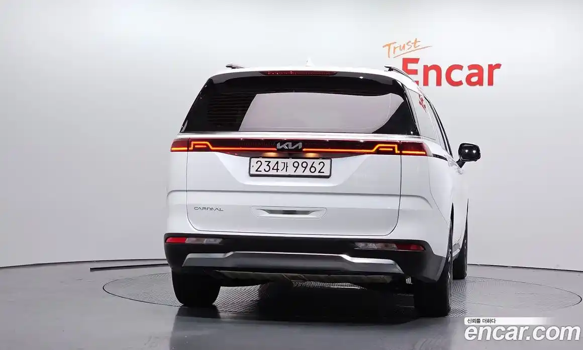 Kia Carnival 2022 2.2 автомат (гидро), фото 4