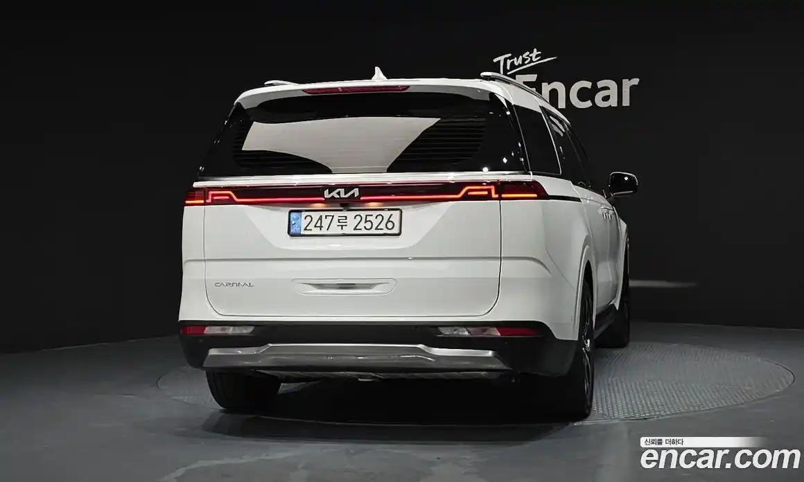 Kia Carnival 2022 3.5 автомат (гидро), фото 4