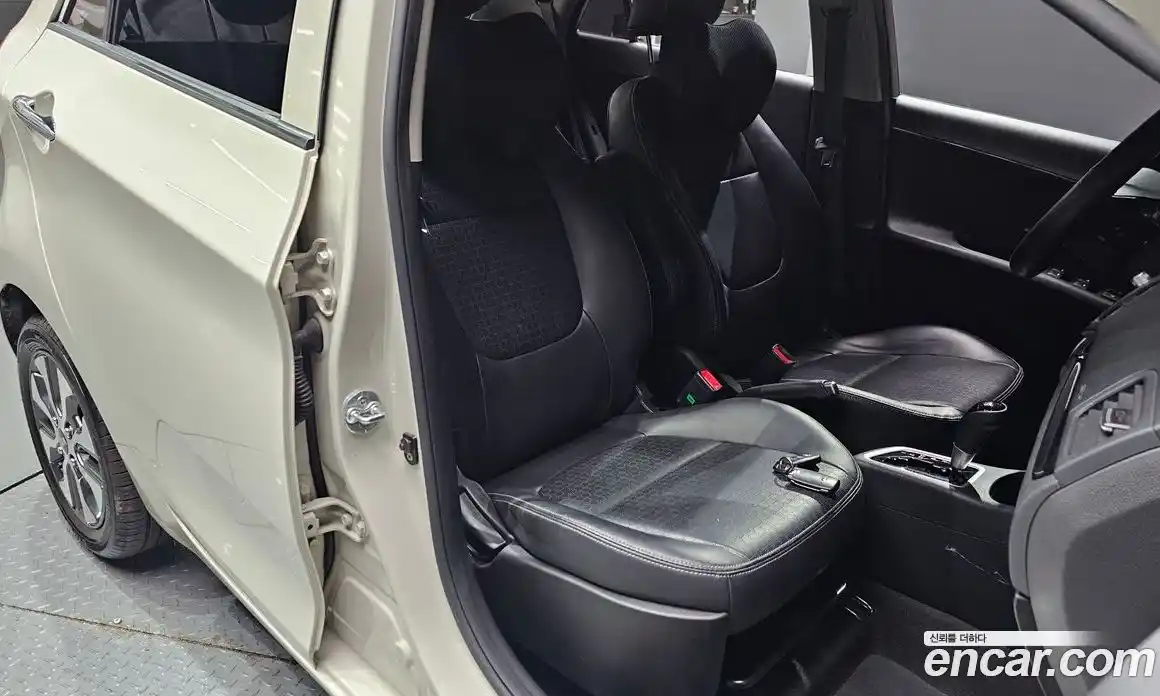 Kia Morning 2016 1.0 автомат (гидро), фото 17