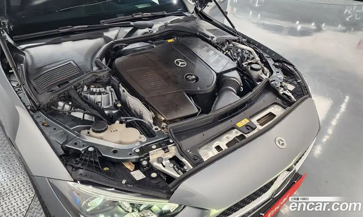 Mercedes-Benz C-Class 2022 2.0 гидро, фото 6 Mercedes-Benz C-Class 2022 2.0 гидро, фото 6