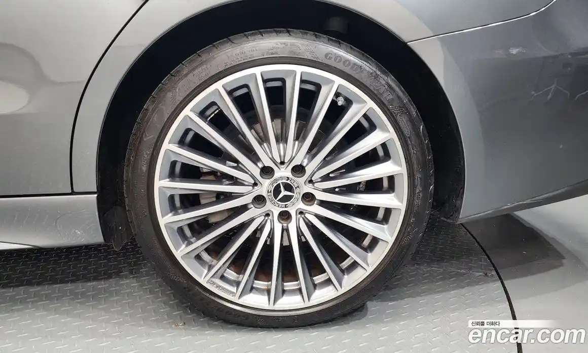 Mercedes-Benz C-Class 2022 2.0 гидро, фото 7 Mercedes-Benz C-Class 2022 2.0 гидро, фото 7