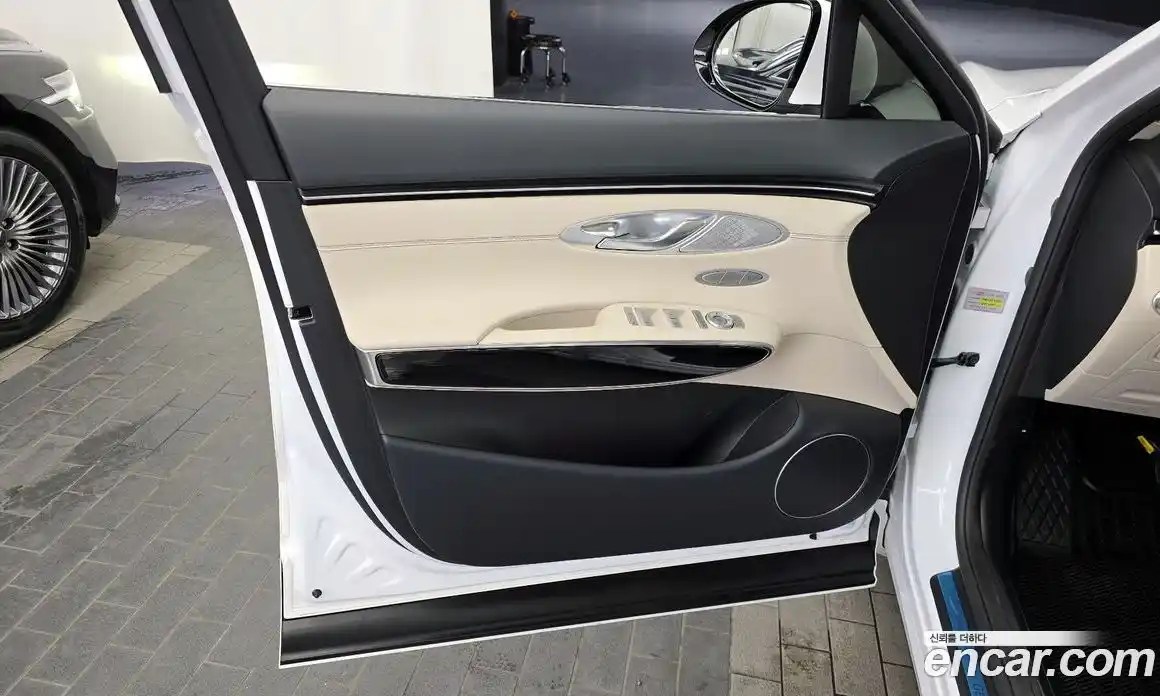 Genesis GV70 2024 2.5 автомат (гидро), фото 14