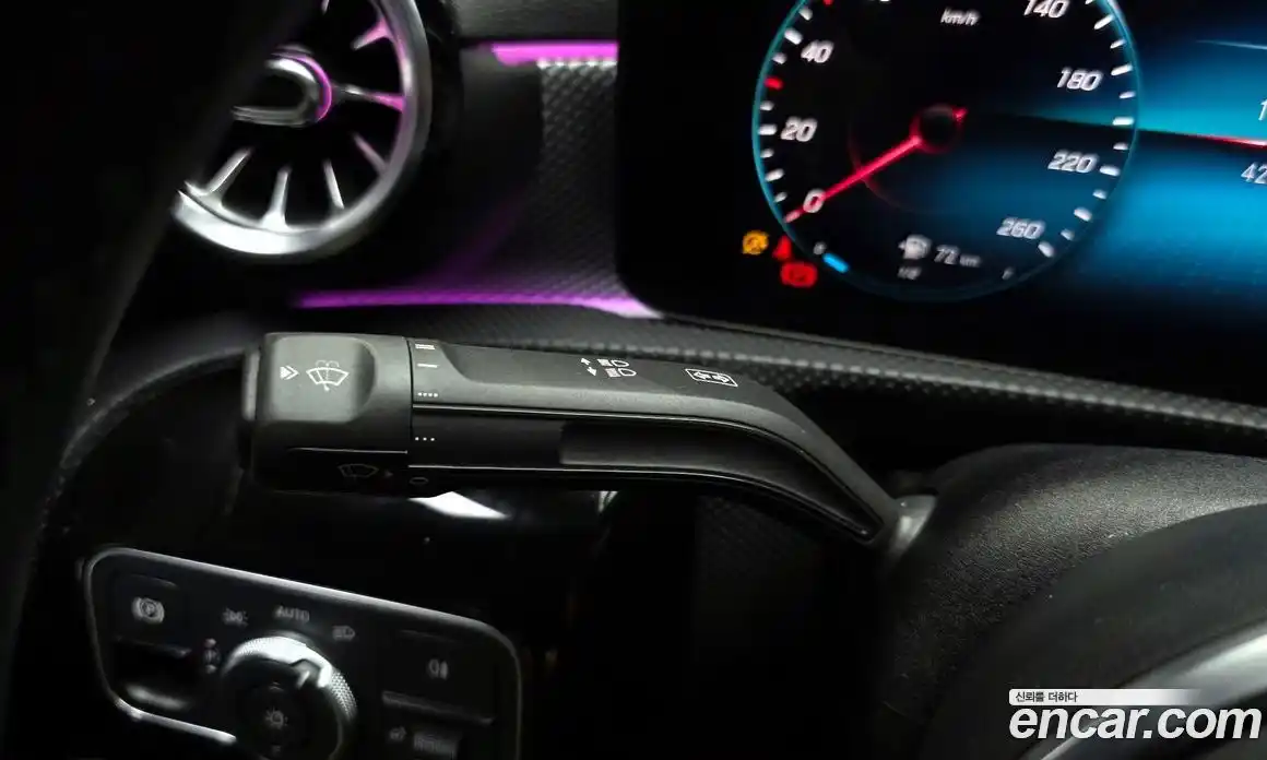 Mercedes-Benz A-Class 2021 1.9 гидро, фото 18
