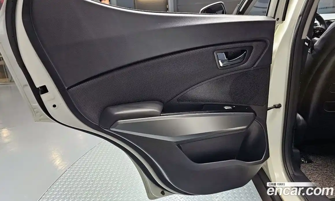 SsangYong TIBOLI 2019 1.6 автомат (гидро), фото 15