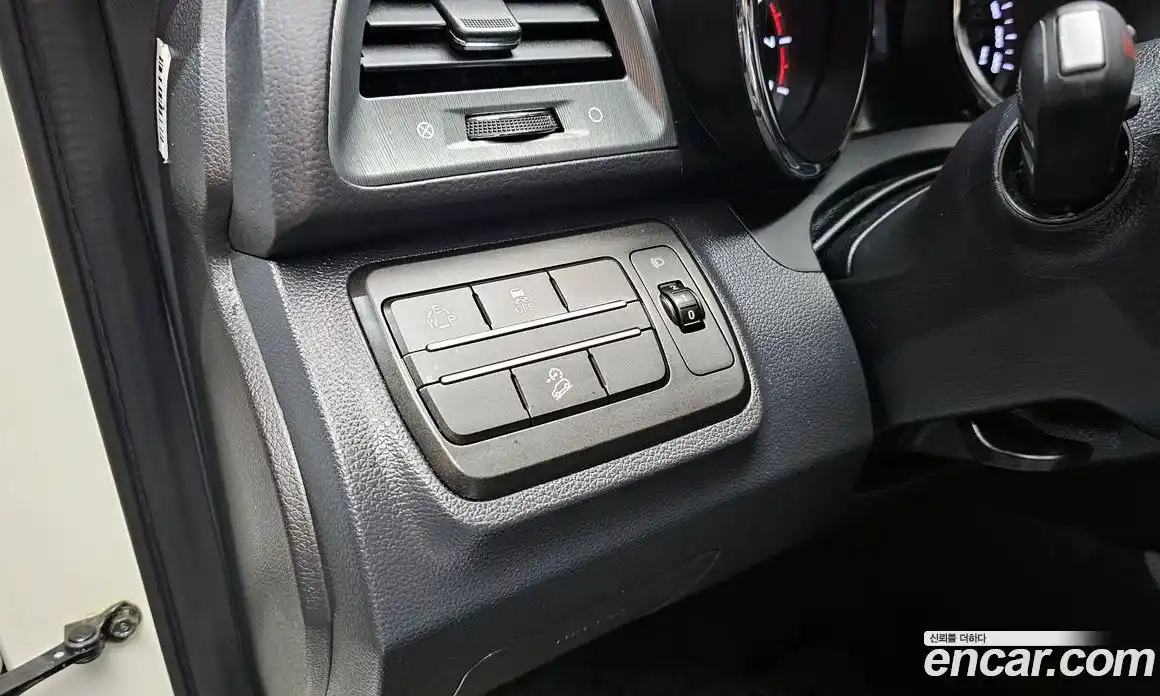 SsangYong TIBOLI 2019 1.6 автомат (гидро), фото 22