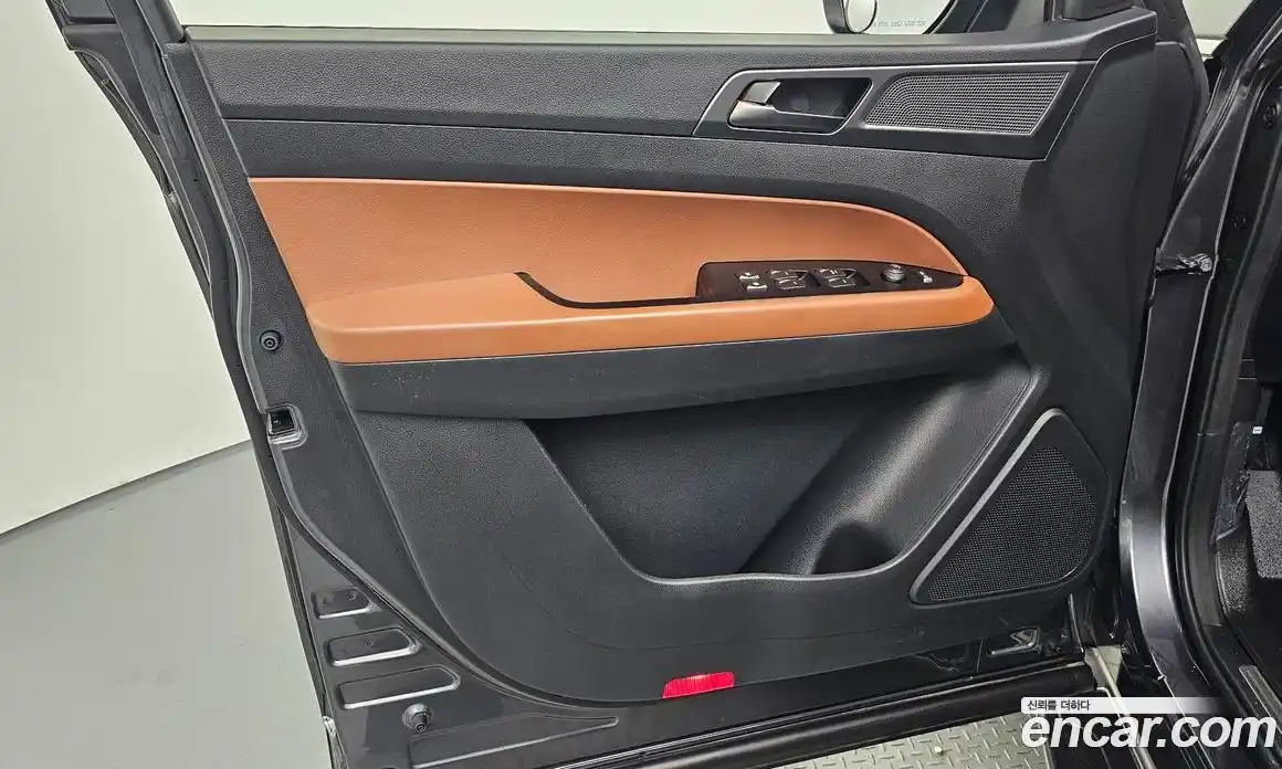 SsangYong Rexton 2020 2.2 автомат (гидро), фото 14