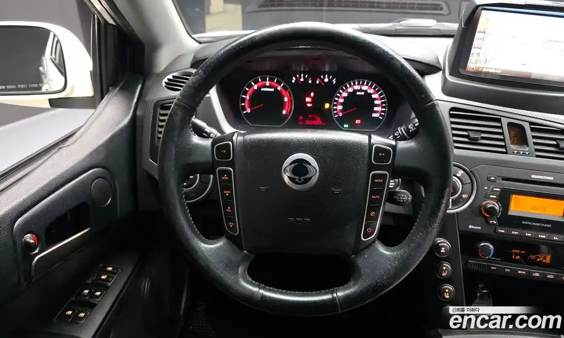 SsangYong Korando 2014 2.0 автомат (гидро), фото 19