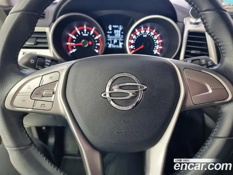 SsangYong TIBOLI 2016 1.6 автомат (гидро), фото 16