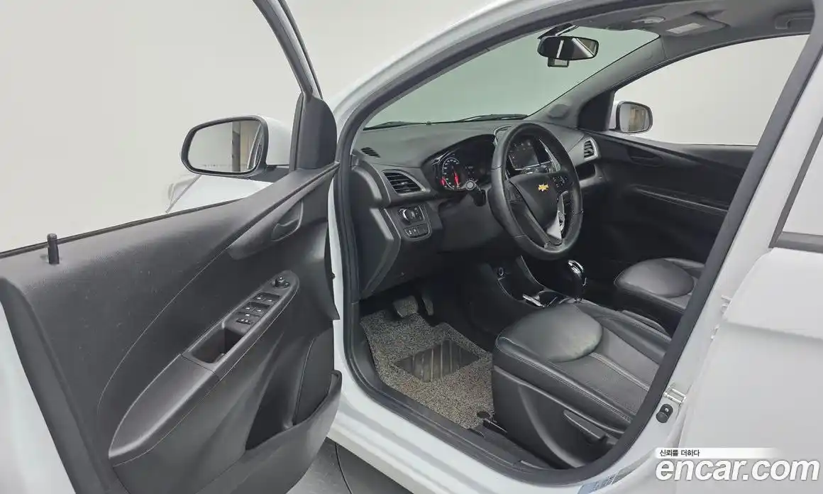 Chevrolet Spark 2020 1.0 автомат (гидро), фото 10