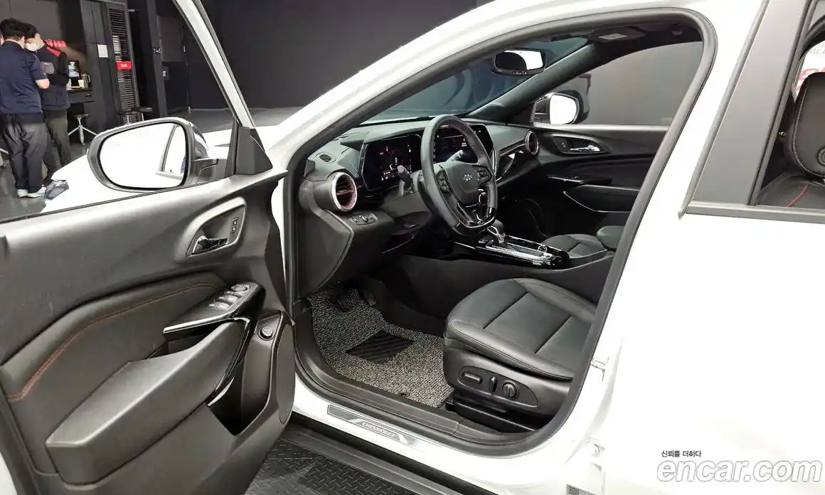 Chevrolet Trax 2024 1.2 автомат (гидро), фото 13