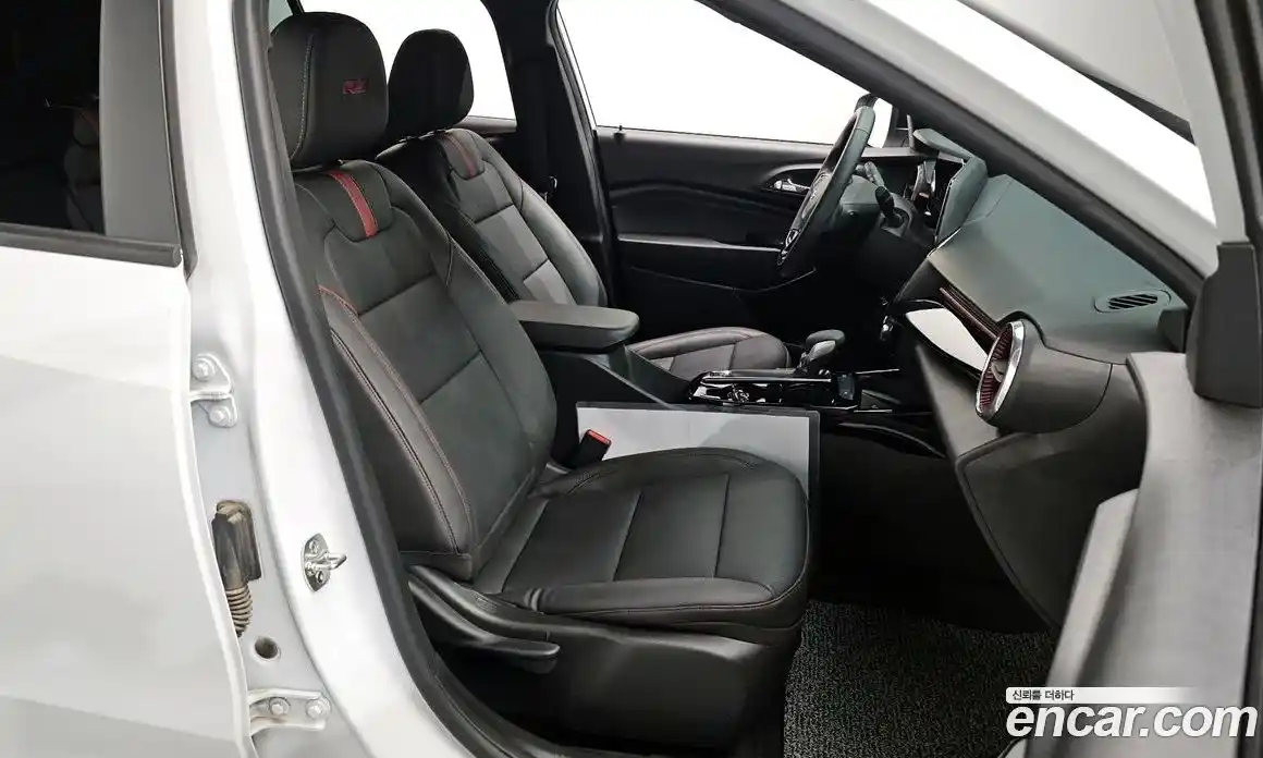 Chevrolet Trax 2024 1.2 автомат (гидро), фото 18