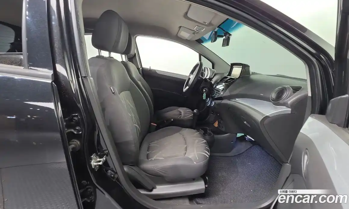 Chevrolet Spark 2014 1.0 автомат (гидро), фото 13