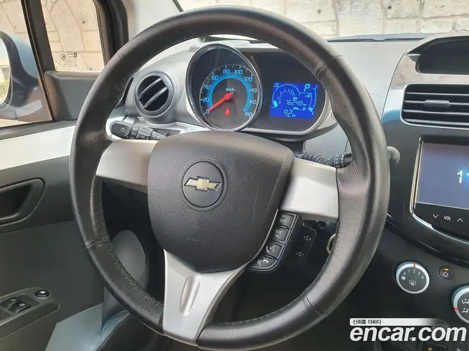 Chevrolet Spark 2014 1.0 автомат (вариатор), фото 15