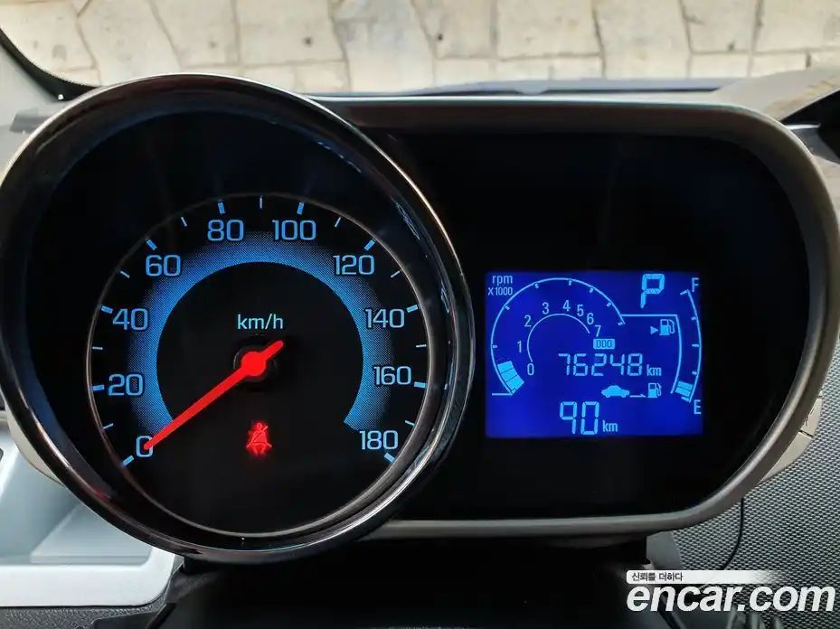 Chevrolet Spark 2014 1.0 автомат (вариатор), фото 8