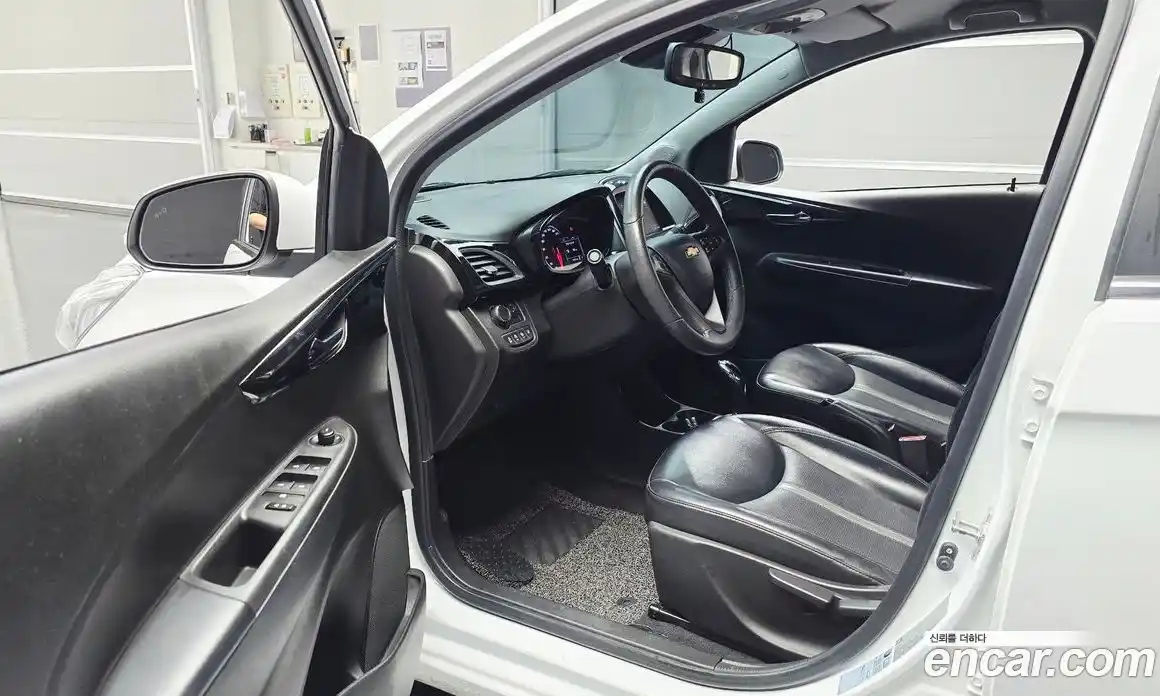 Chevrolet Spark 2019 1.0 автомат (гидро), фото 13
